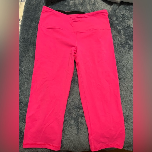 Victoria's Secret Other - Victoria Secret sports hot pink crop leggings